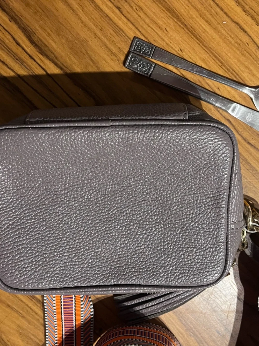 Grey Genuine Leather Crossbody Bag, orange strap, made in Italy, Elie Beaumont - Picture 6 of 9